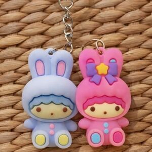 Cute Little Twin Stars Kiki & Lala Easter Bunny Outfit Keychain Set -Pink & Blue